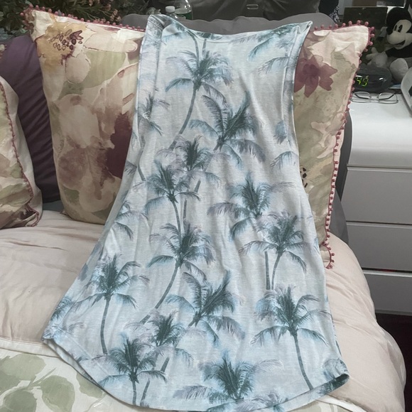 Victoria’s Secret pink floral Bling Tank  top - Picture 3 of 3